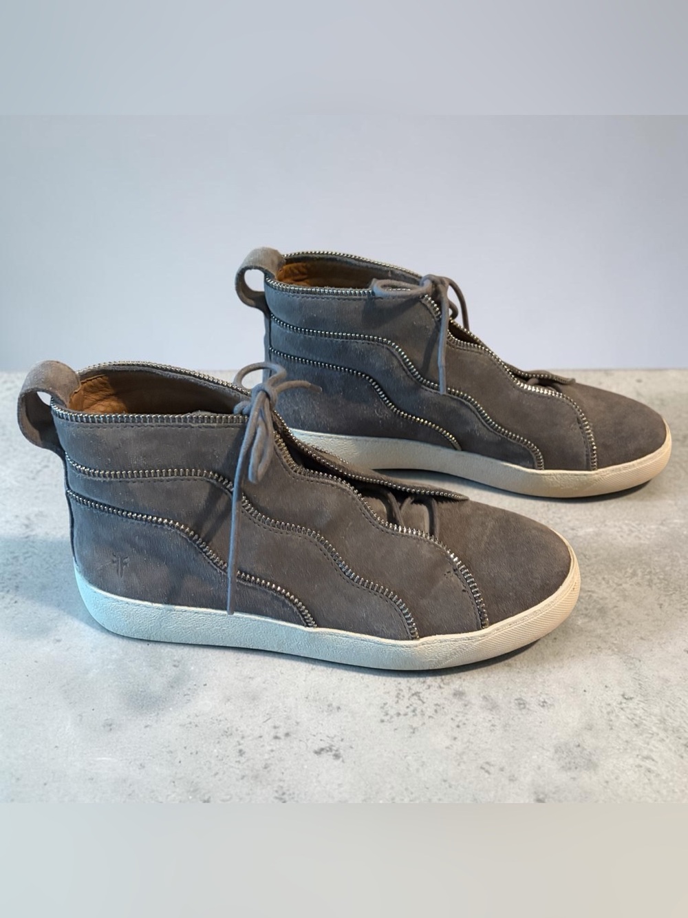 Woman’s Frye Webster High Top Sneakers Gray Suede Size 7